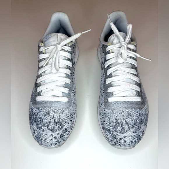 NIKE Men’s INTERNATIONALIST Sneakers White/Gray 839233-100 Mens Size- 7.5 - Picture 2 of 10